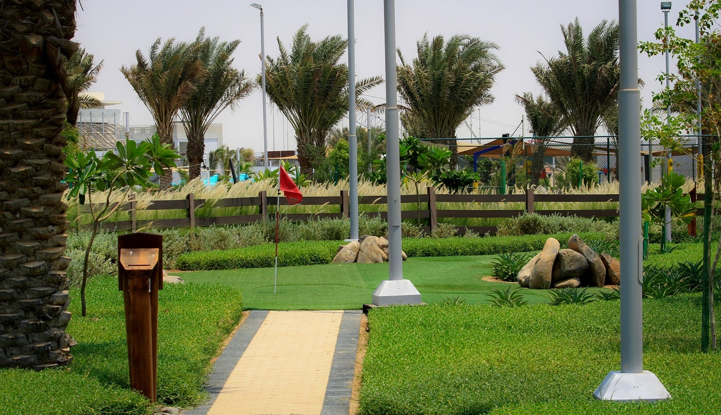 City and Juman Park - Mini Golf 3